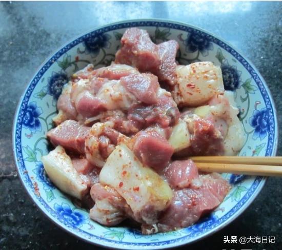 荷叶粉蒸肉是哪里的菜（粉蒸肉是哪里的菜）-第5张图片